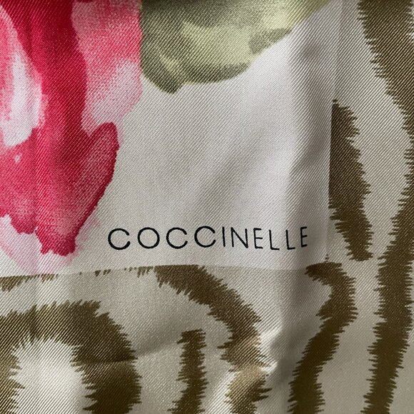 Vintage Coccinelle 100% Silk Scarf with Roses-Made in Italy - Picture 2 of 9